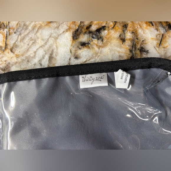 Thirty-One Travel toiletries Bag - Picture 3 of 8